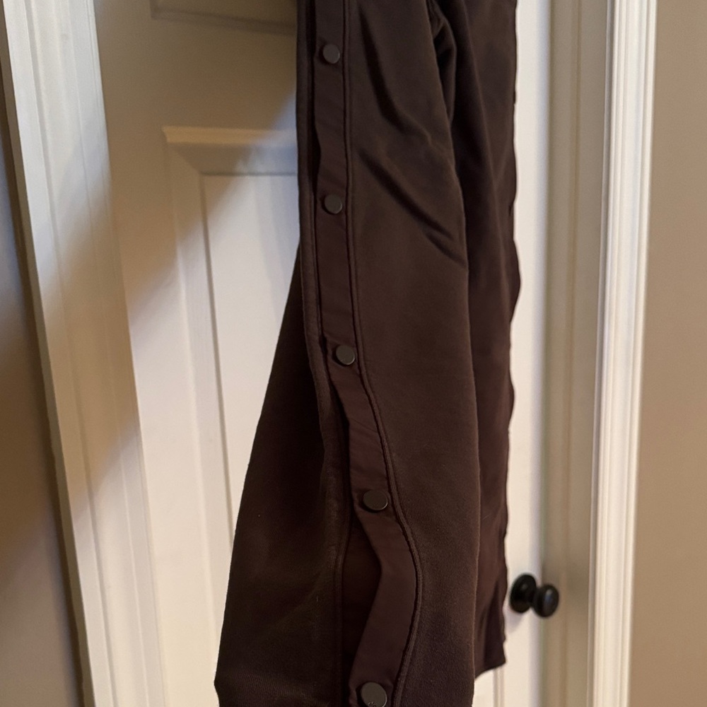 ALO Yoga Brown Snap-Detail Track Pants - Picture 2 of 9